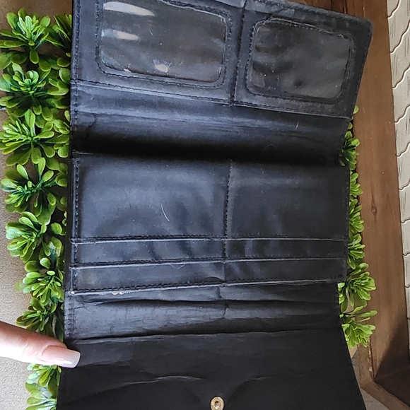 GUC V 1969 Italia Woman’s Wallet Silver Toned Studs - Picture 3 of 11